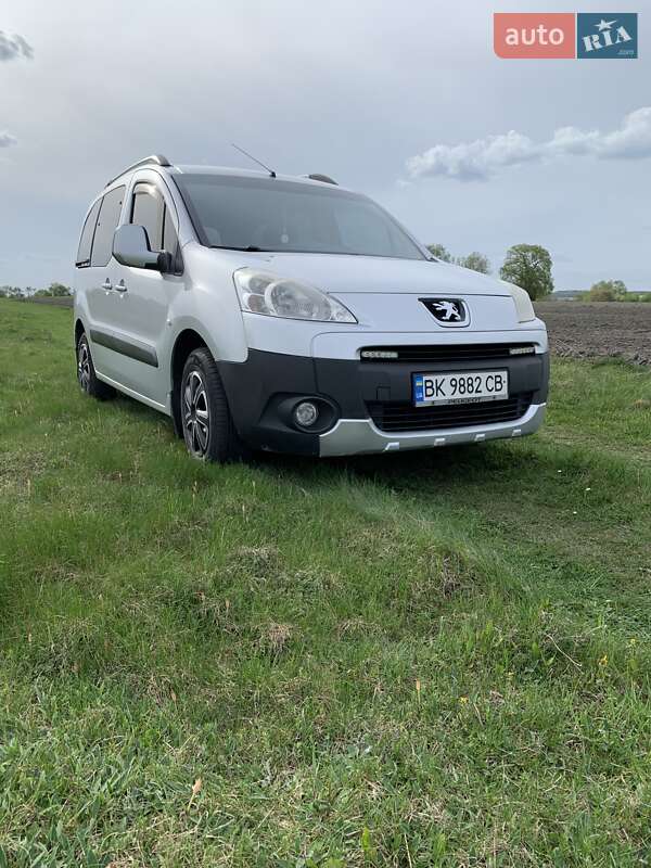 Мінівен Peugeot Partner 2011 в Рівному