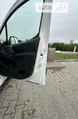 Вантажний фургон Peugeot Partner 2012 в Львові