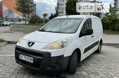 Вантажний фургон Peugeot Partner 2012 в Івано-Франківську
