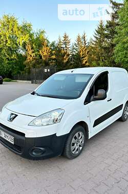 Вантажний фургон Peugeot Partner 2010 в Миргороді