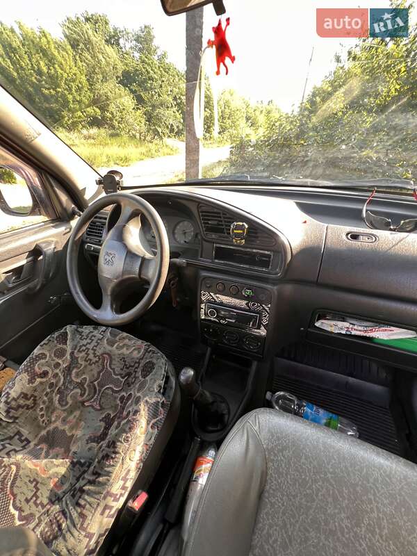 Минивэн Peugeot Partner 1998 в Покровске