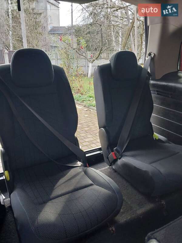 Мінівен Peugeot Partner 2010 в Івано-Франківську