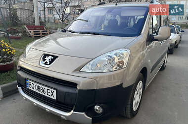 Мінівен Peugeot Partner 2012 в Теребовлі