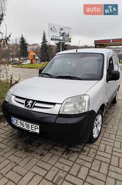 Вантажний фургон Peugeot Partner 2005 в Чернівцях