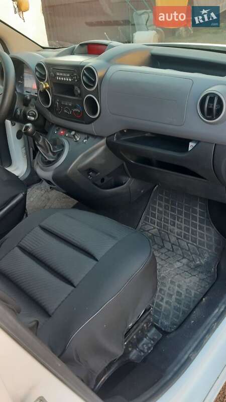 Мінівен Peugeot Partner 2017 в Здолбуніві фото 14 Мінівен Peugeot Partner 2017 в Здолбуніві