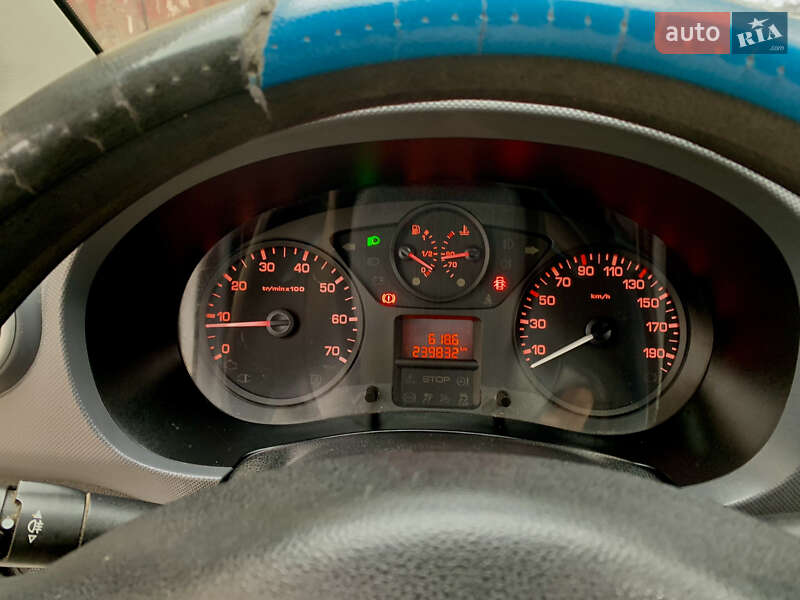 Мінівен Peugeot Partner 2009 в Звягелі