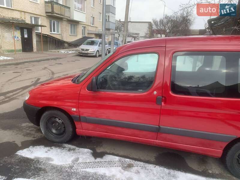 Мінівен Peugeot Partner 2003 в Луцьку
