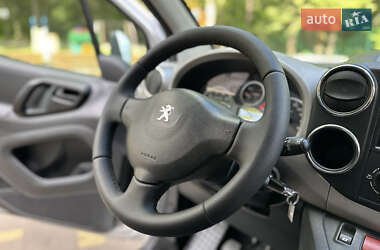 Мінівен Peugeot Partner 2013 в 