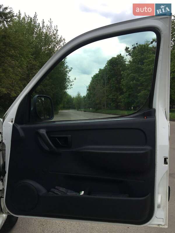Минивэн Peugeot Partner 2007 в Львове