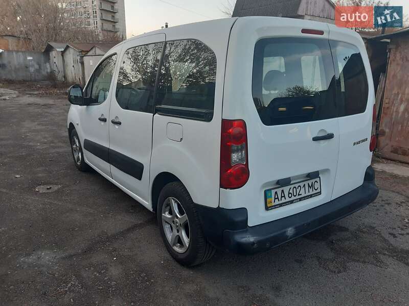 Мінівен Peugeot Partner 2009 в Києві