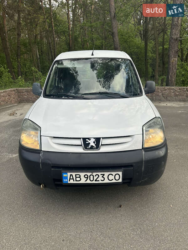Вантажний фургон Peugeot Partner 2006 в 