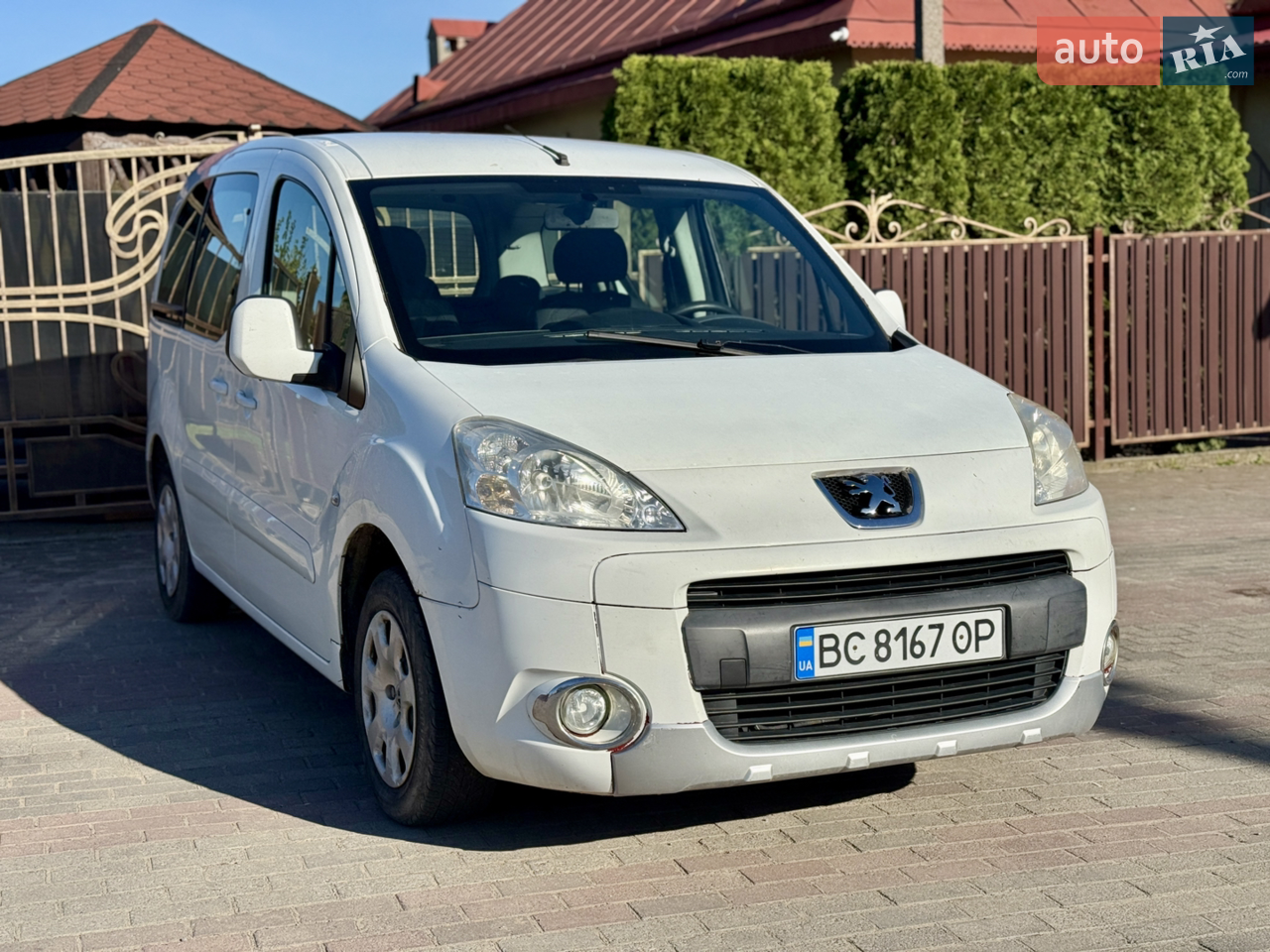 2011 Peugeot Partner - мініатюра 27