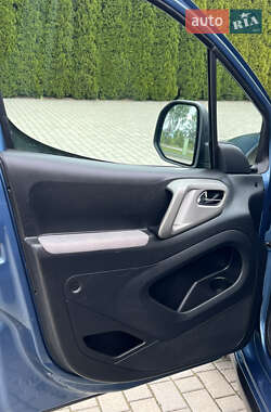 Минивэн Peugeot Partner 2011 в 