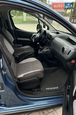 Минивэн Peugeot Partner 2011 в 