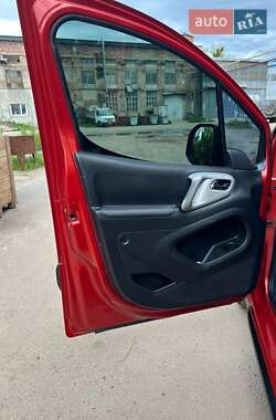 Минивэн Peugeot Partner 2011 в 