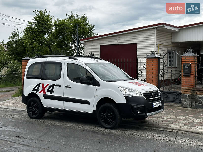 Минивэн Peugeot Partner 2017 в 