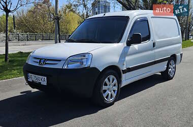 Вантажний фургон Peugeot Partner 2012 в Дніпрі