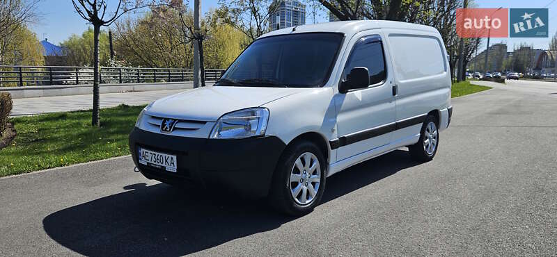 Вантажний фургон Peugeot Partner 2012 в 