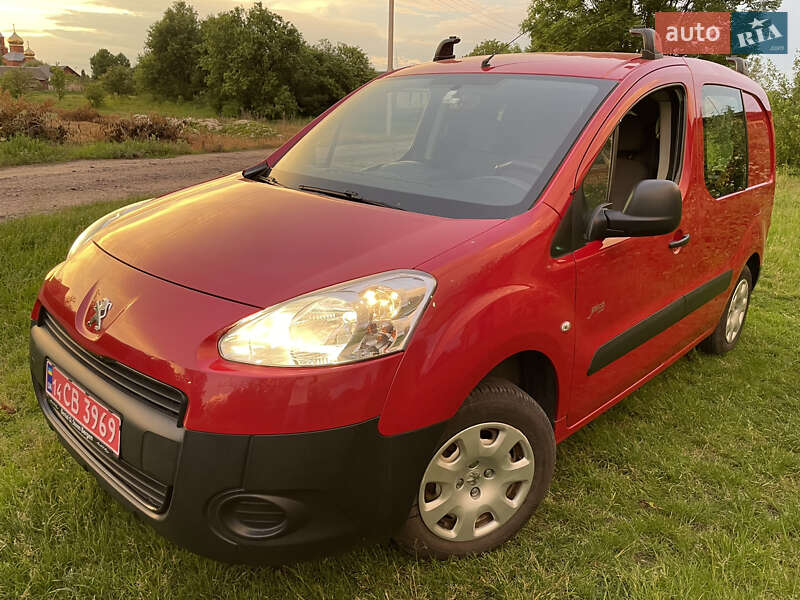 Вантажний фургон Peugeot Partner 2013 в Володимирі фото 34 Вантажний фургон Peugeot Partner 2013 в Володимирі