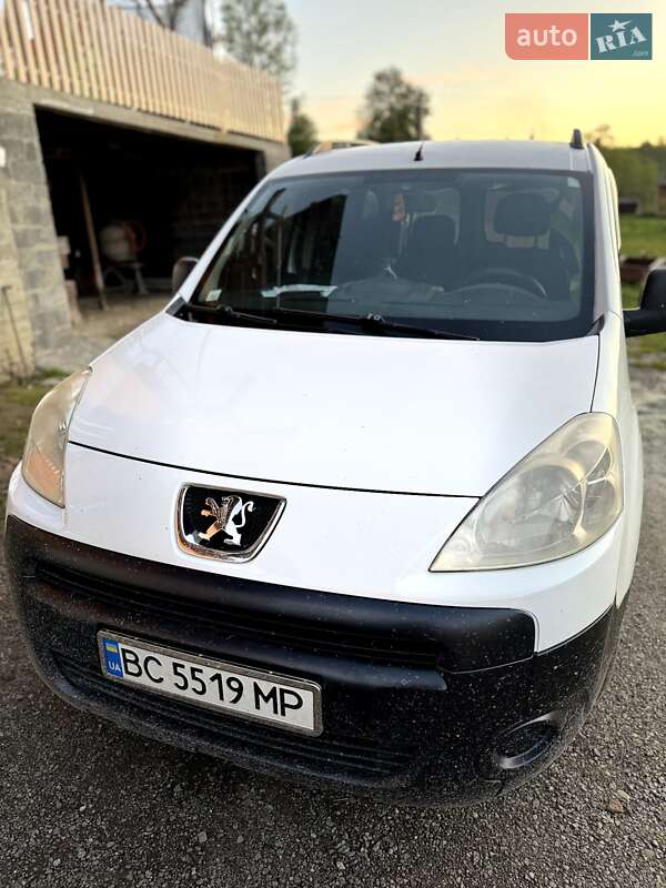 Минивэн Peugeot Partner 2008 в Сколе фото 8 Минивэн Peugeot Partner 2008 в Сколе