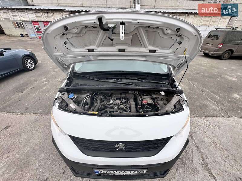 Минивэн Peugeot Partner 2023 в Киеве