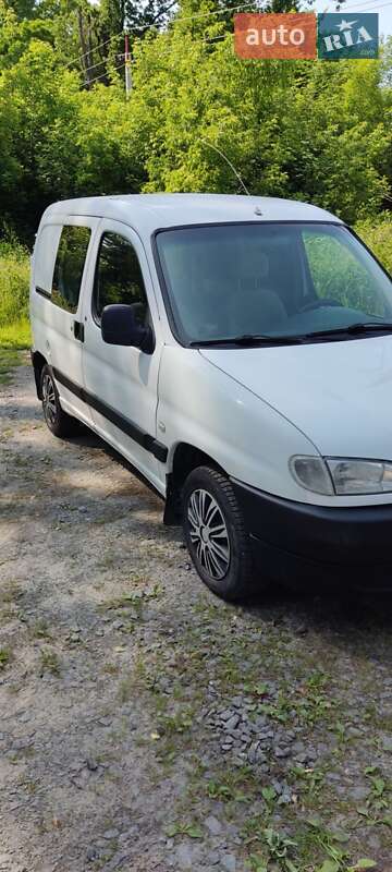Грузовой фургон Peugeot Partner 2001 в Звягеле