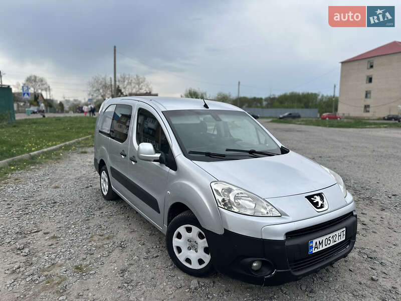Грузовой фургон Peugeot Partner 2012 в Бердичеве
