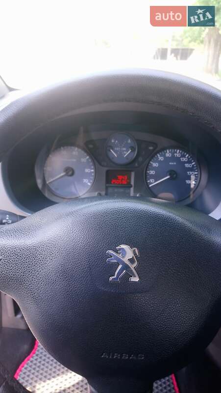 Минивэн Peugeot Partner 2014 в Запорожье фото 9 Минивэн Peugeot Partner 2014 в Запорожье