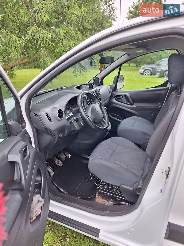 Мінівен Peugeot Partner 2011 в Дубні