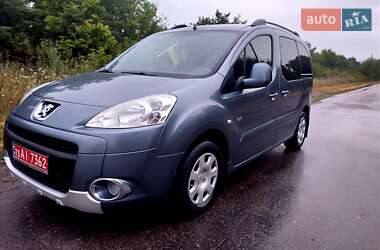 Минивэн Peugeot Partner 2012 в 