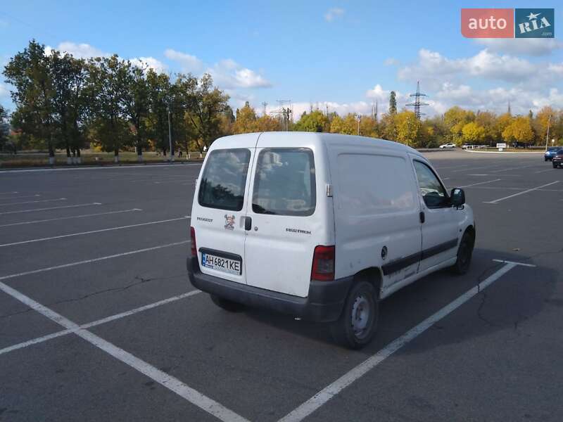 Вантажний фургон Peugeot Partner 2010 в Одесі