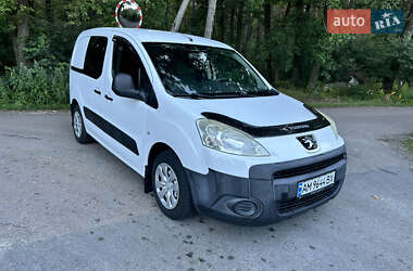 Грузопассажирский фургон Peugeot Partner 2011 в Житомире