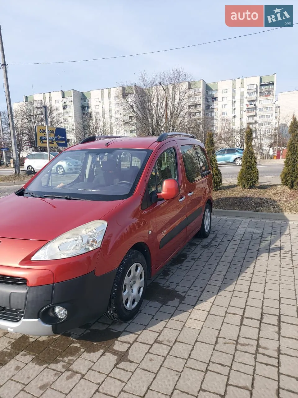 2011 Peugeot Partner - мініатюра 21