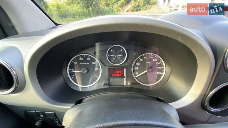 Мінівен Peugeot Partner 2009 в Глевасі
