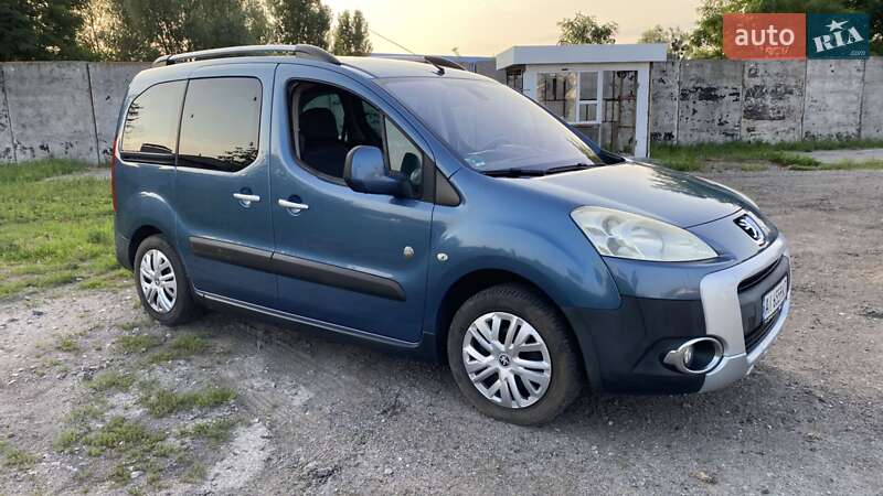 Мінівен Peugeot Partner 2009 в Глевасі