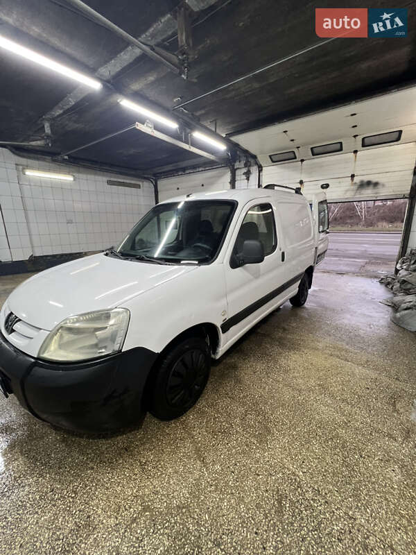 Вантажний фургон Peugeot Partner 2007 в 