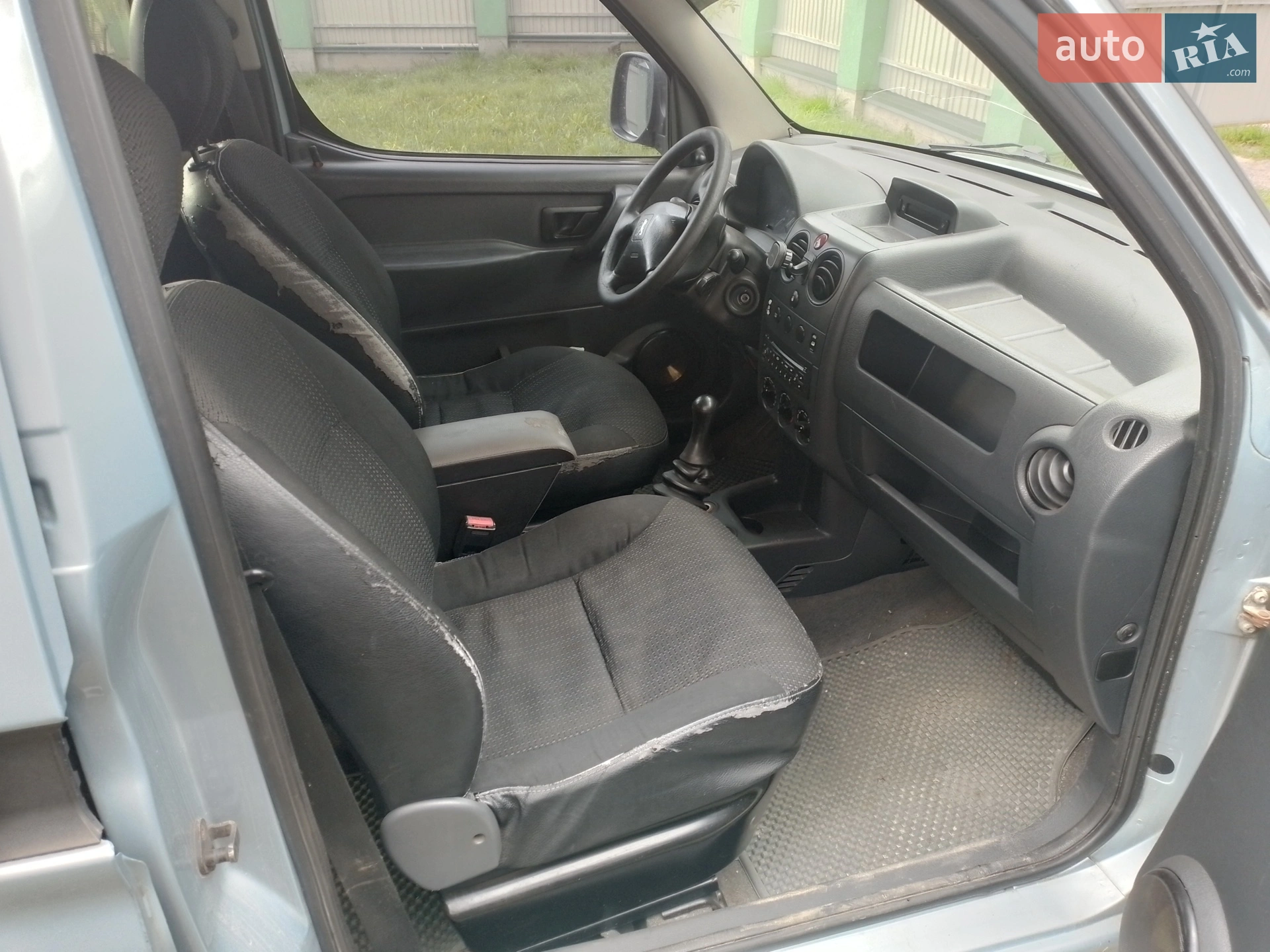 Peugeot Partner 2003 VIN VF3GBRHYB96039852 фото оголошення 8 з 14