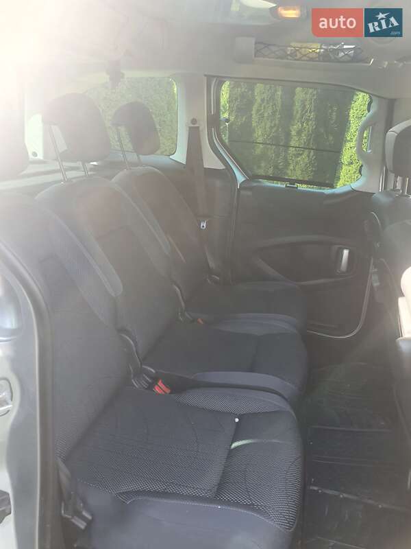 Минивэн Peugeot Partner 2010 в Одессе фото 4 Минивэн Peugeot Partner 2010 в Одессе