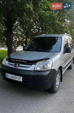 Мінівен Peugeot Partner 2010 в Ромнах