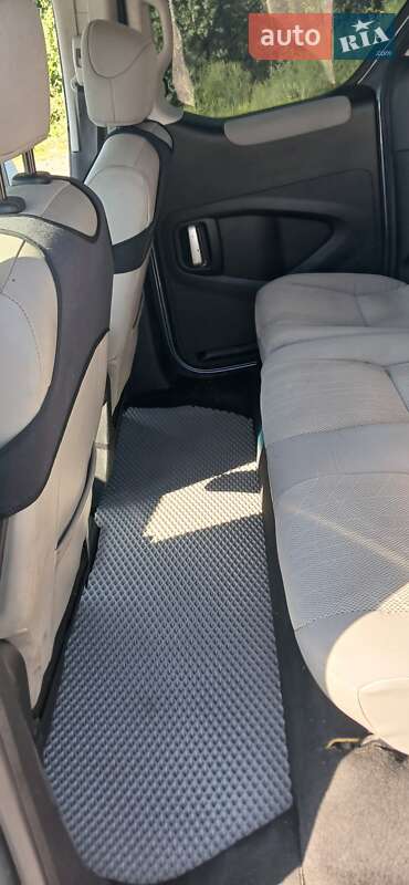 Минивэн Peugeot Partner 2009 в Знаменке