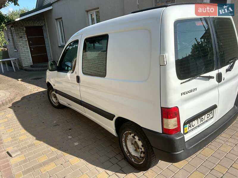 Минивэн Peugeot Partner 2005 в Нововолынске