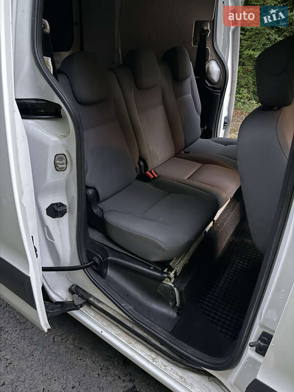 Минивэн Peugeot Partner 2012 в Ивано-Франковске