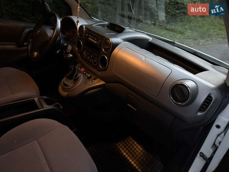 Минивэн Peugeot Partner 2012 в Ивано-Франковске