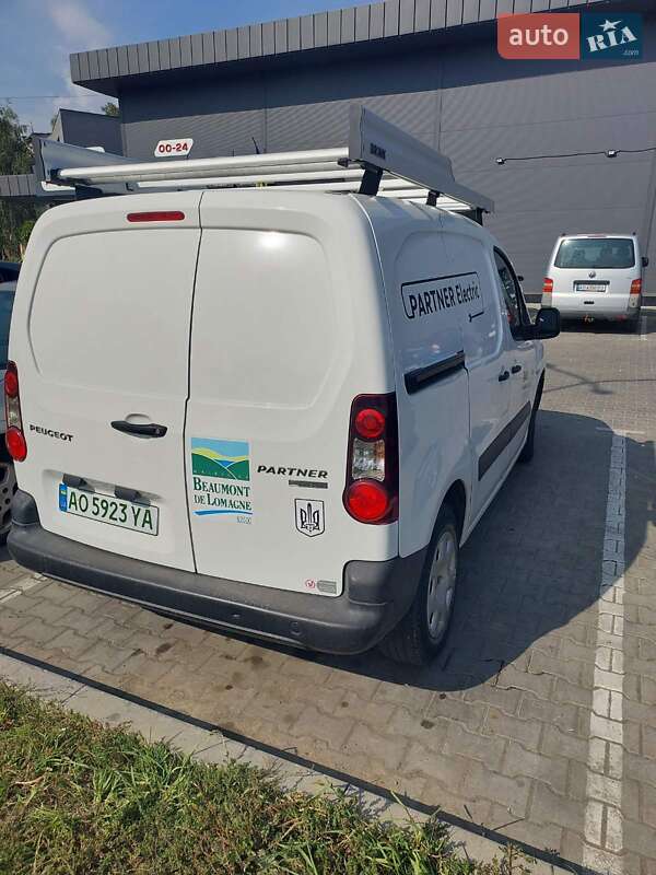 Грузовой фургон Peugeot Partner 2018 в Ужгороде