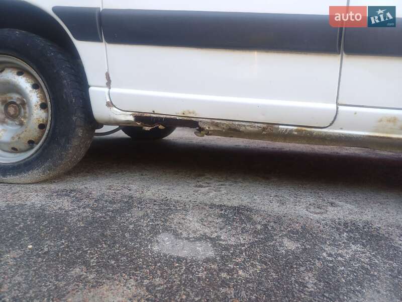 Мінівен Peugeot Partner 2005 в Львові фото 7 Мінівен Peugeot Partner 2005 в Львові