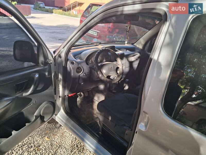 Минивэн Peugeot Partner 2008 в Каменец-Подольском фото 11 Минивэн Peugeot Partner 2008 в Каменец-Подольском