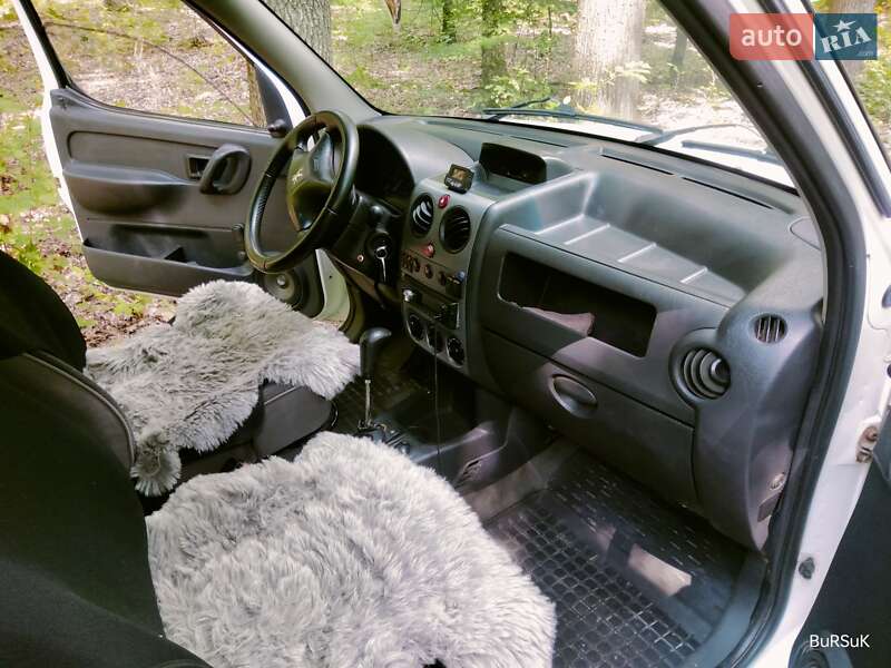 Минивэн Peugeot Partner 2005 в Хмельницком