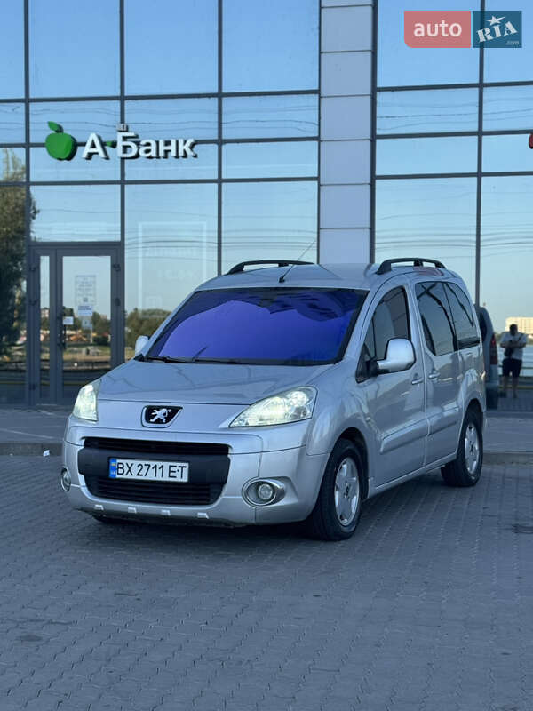 Минивэн Peugeot Partner 2010 в Хмельницком