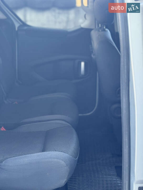 Минивэн Peugeot Partner 2010 в Хмельницком