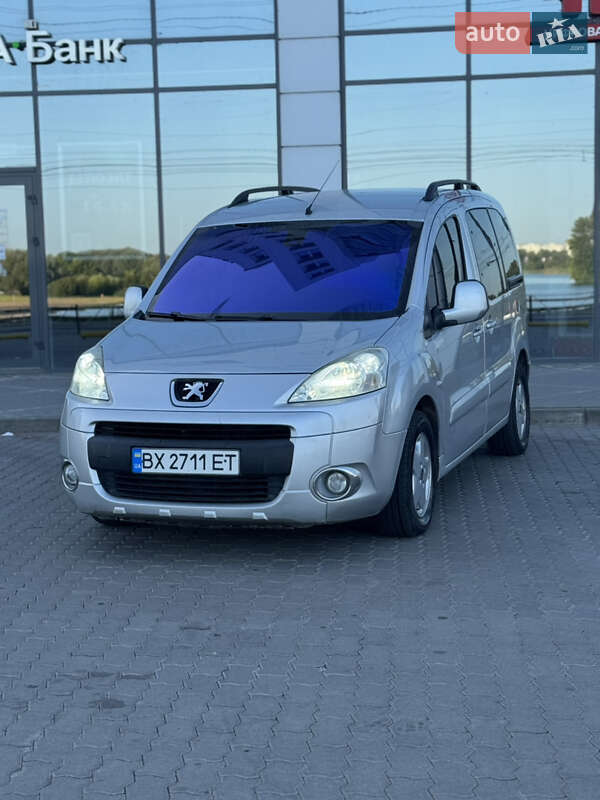 Минивэн Peugeot Partner 2010 в Хмельницком